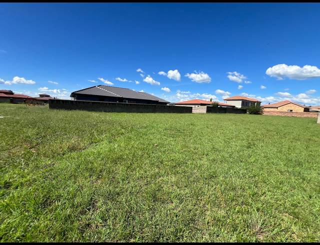 696M² VACANT LAND FOR SALE IN RISIVILLE
